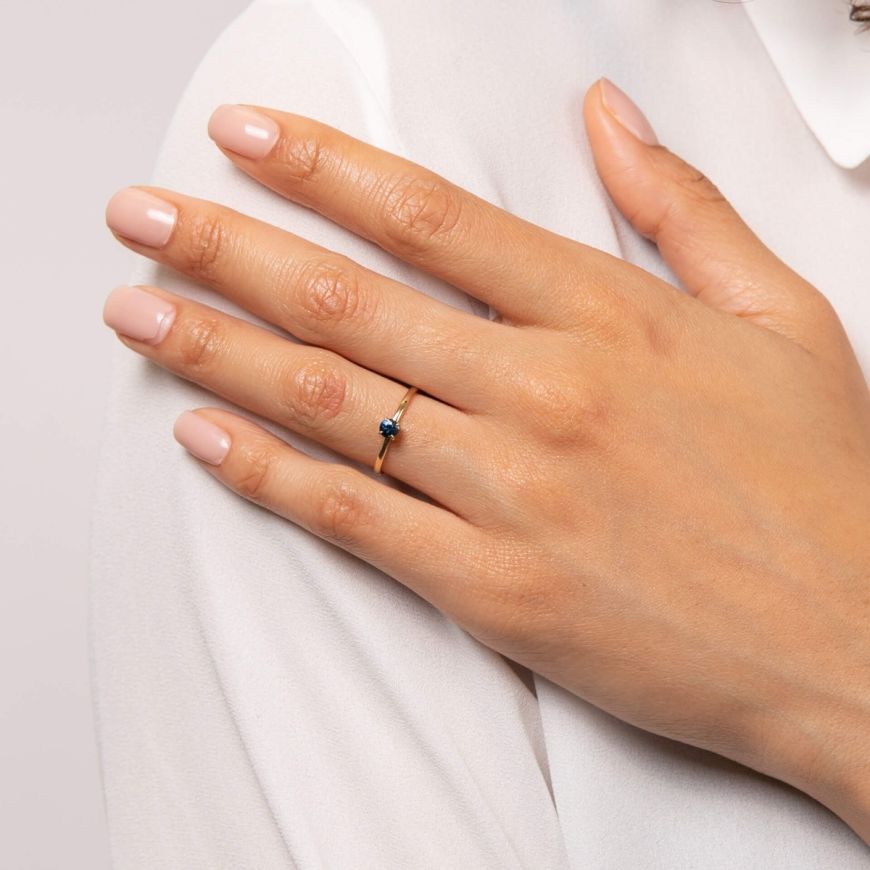 9ct Yellow Gold Round Cut Teal Sapphire Ring