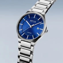 Load image into Gallery viewer, Bering Watch 15239-777
