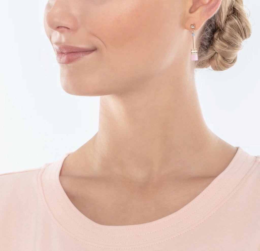 GeoCUBE¨ Iconic Chain earrings pale blue pink