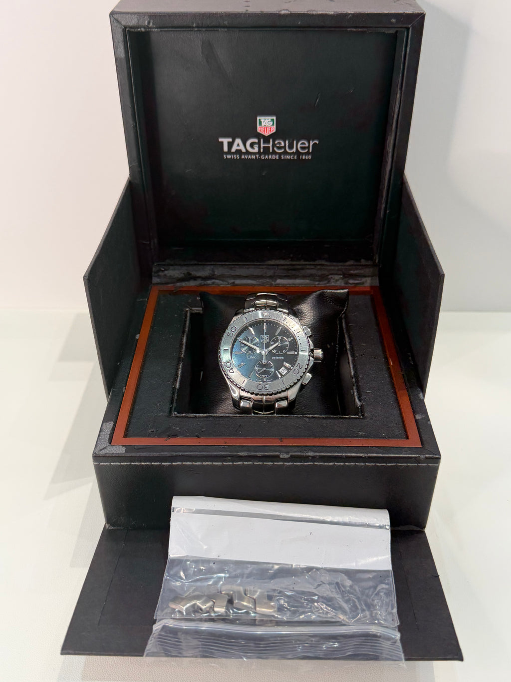 Pre-Owned Tag Link Chronograph Box and Papers