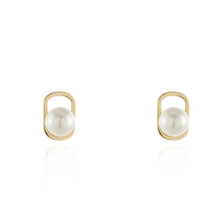 Cachet Hoku Gold Earrings