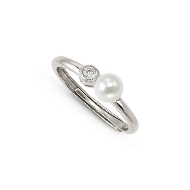 Pearls Loop Circle and Pearl Silver Ring