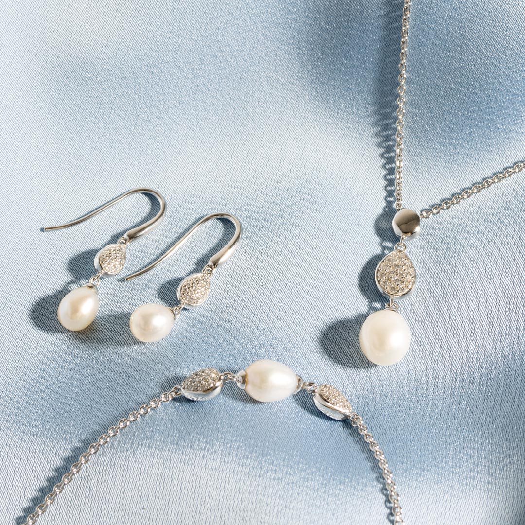 Coast Pebble Glisten Pavé & Pearl Bracelet