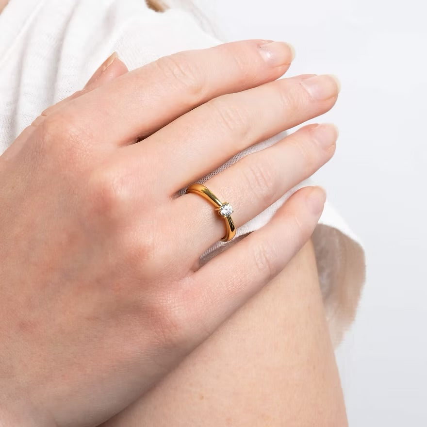 Diamonfire Gold Plated 4 Claw Set 0.25ct Zirconia Solitaire Ring
