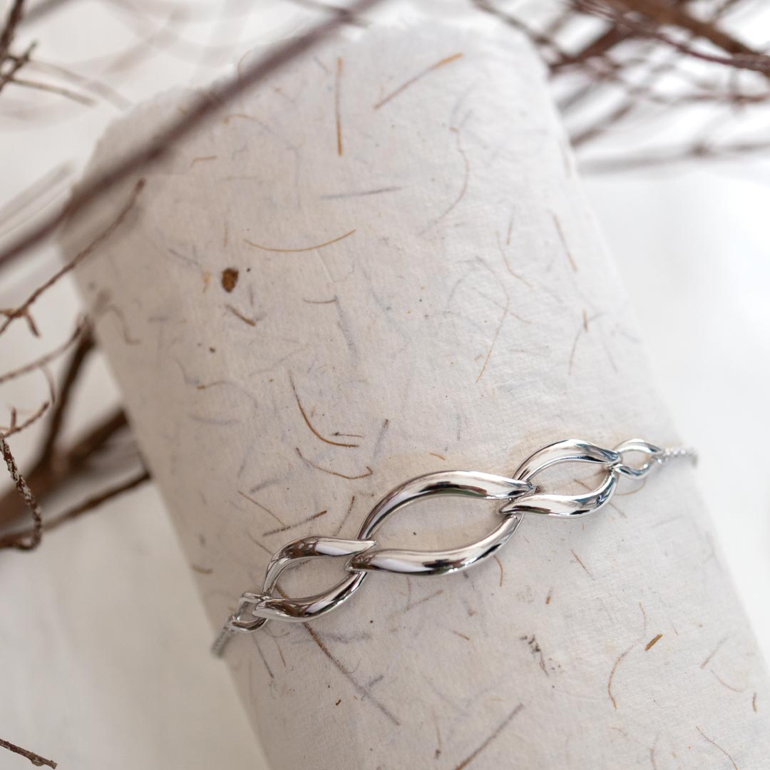 Entwine Twine Link Trio Link Toggle  Bracelet