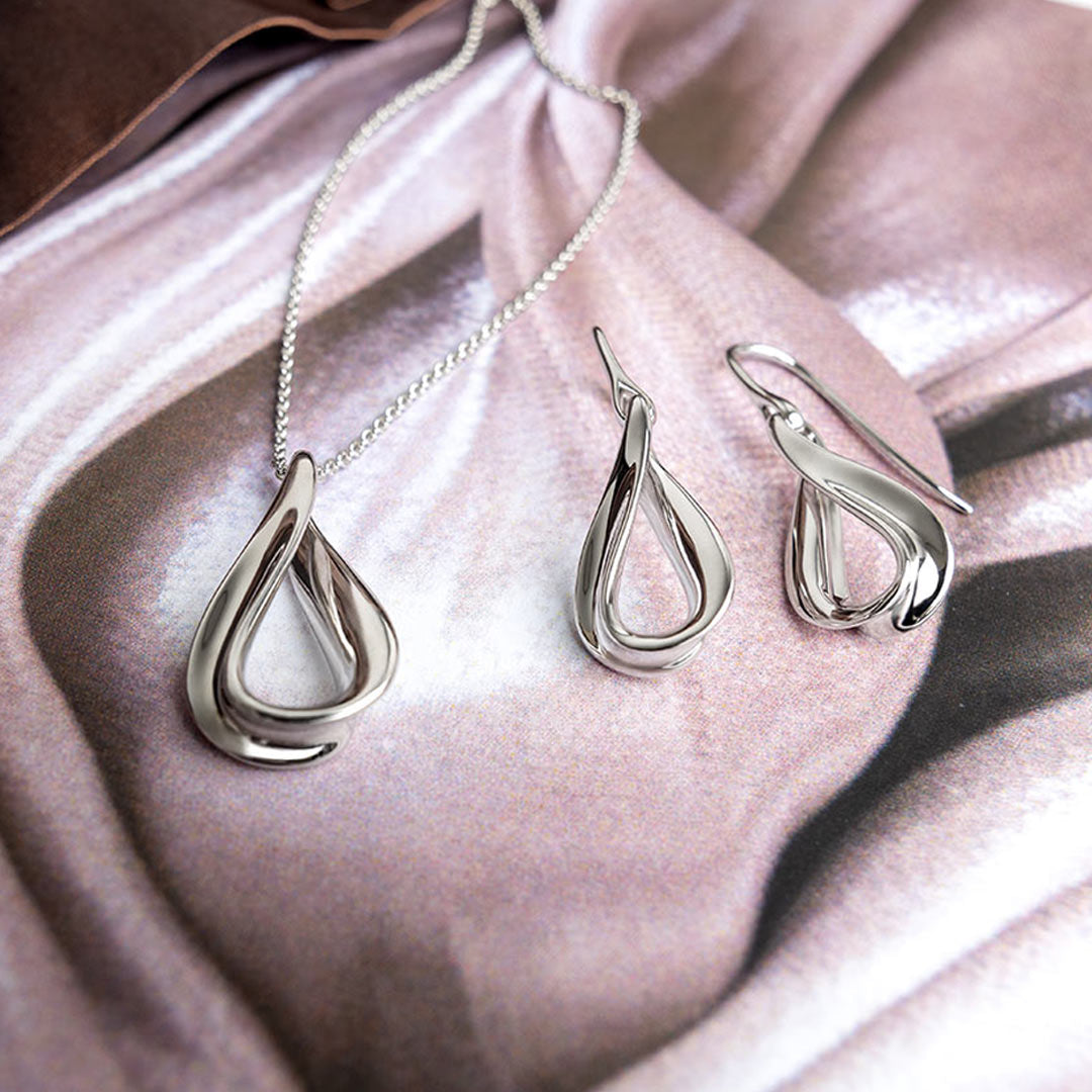 Serenity Loop Midi Necklace