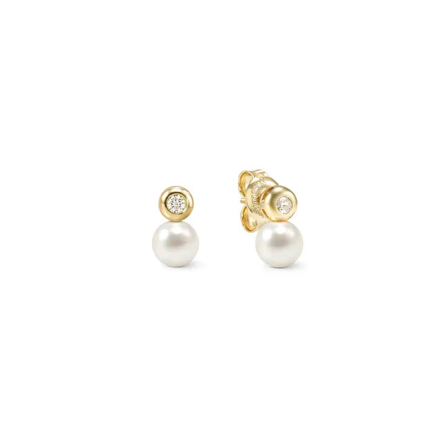 Pearls Loop Circle and Pearl Gold Stud Earrings