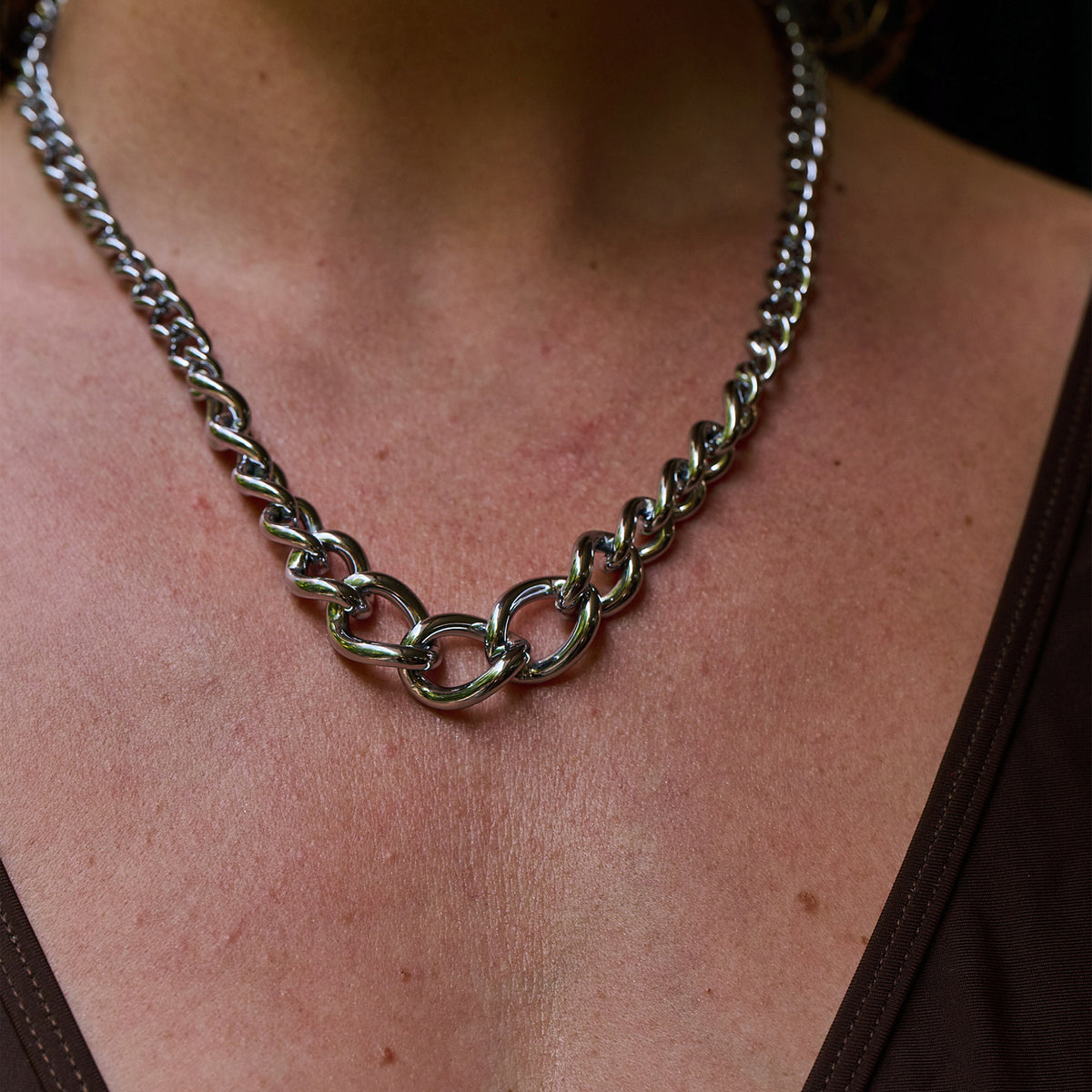 AVA & SKY Graduated Waterproof Chain