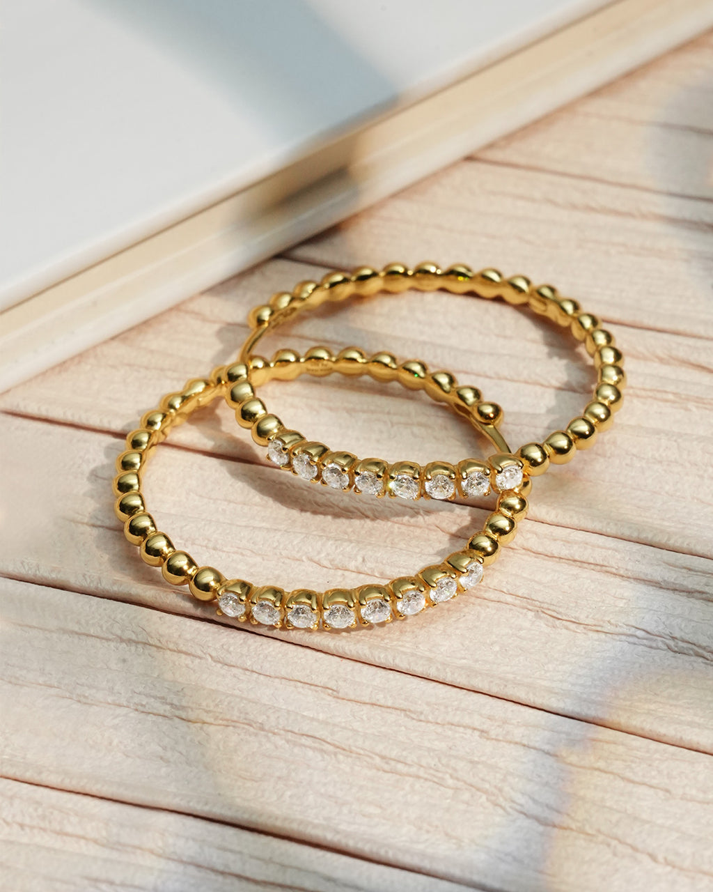 GOLD LARGE CLAW SPHERE BEADED HOOP EARRINGS