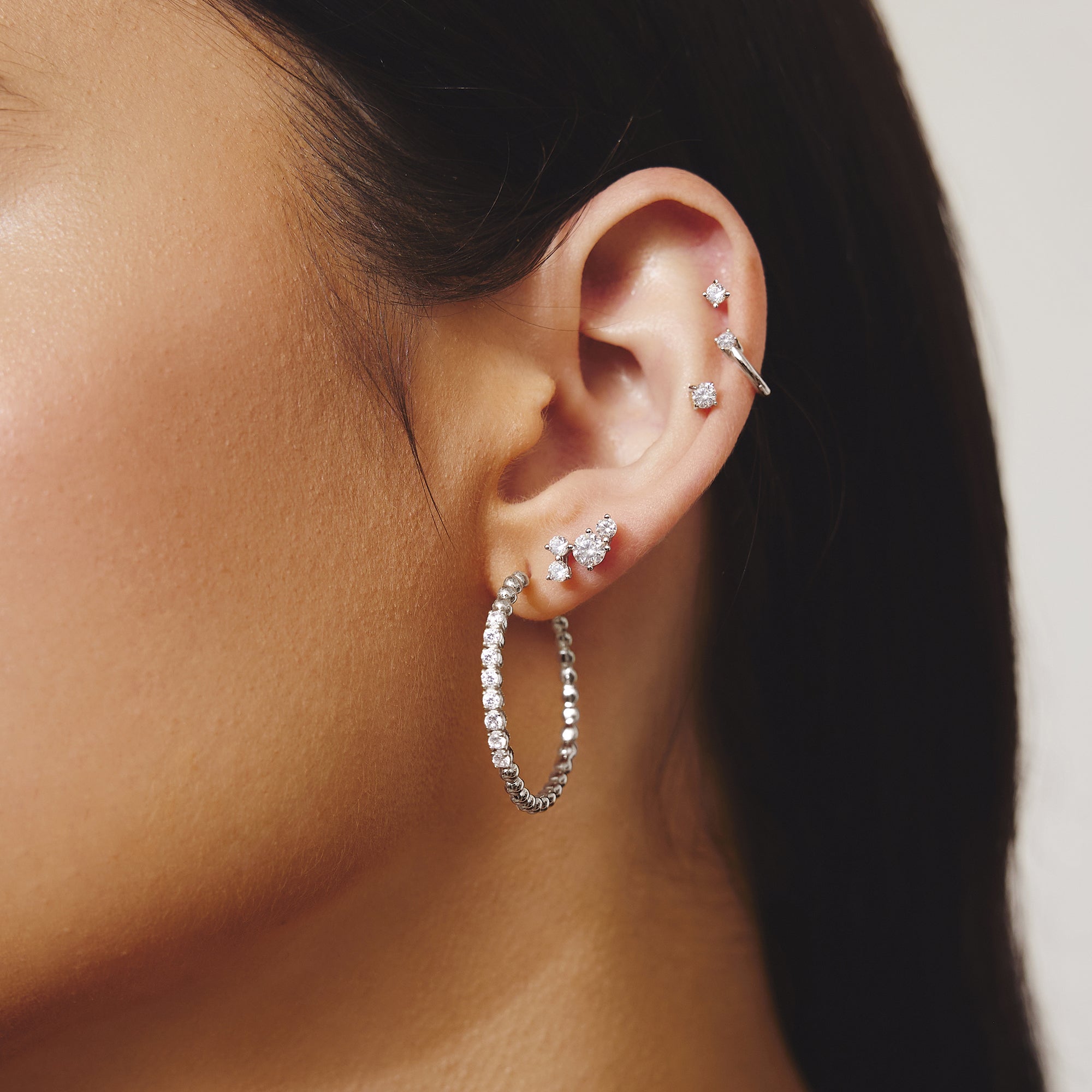 SILVER LARGE CLAW SPHERE BEADED HOOP EARRINGS