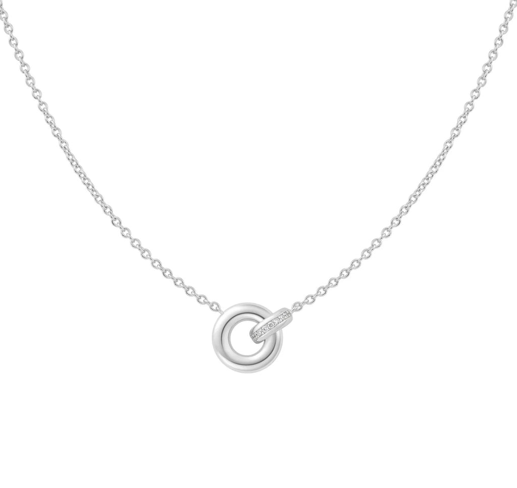 SILVER LINKED NECKLACE