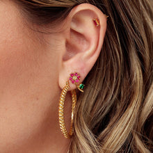 Load image into Gallery viewer, Hannah Martin Mismatched Flower Stud Earrings
