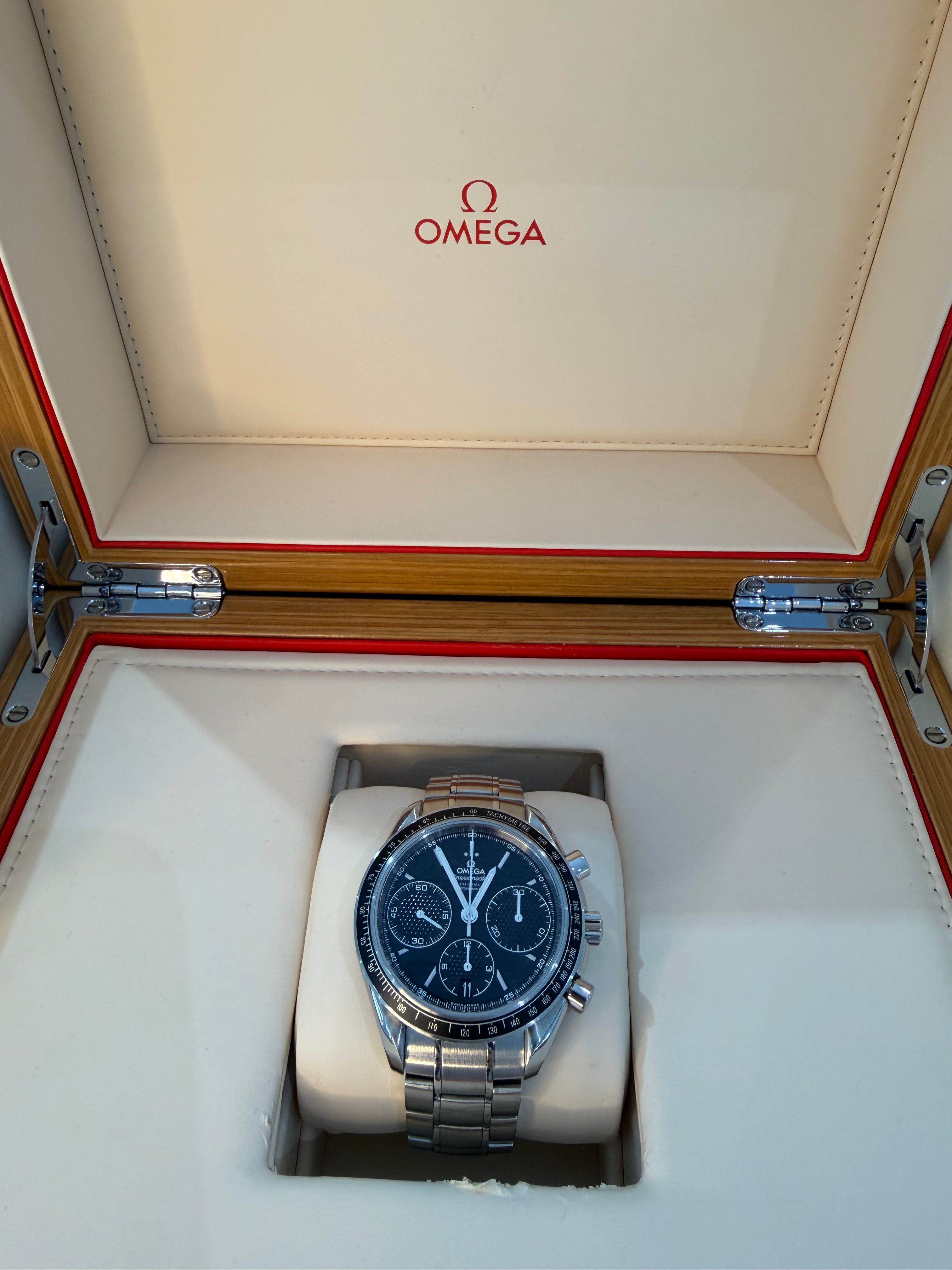 Pre-Owned Omega Speedmaster 2021