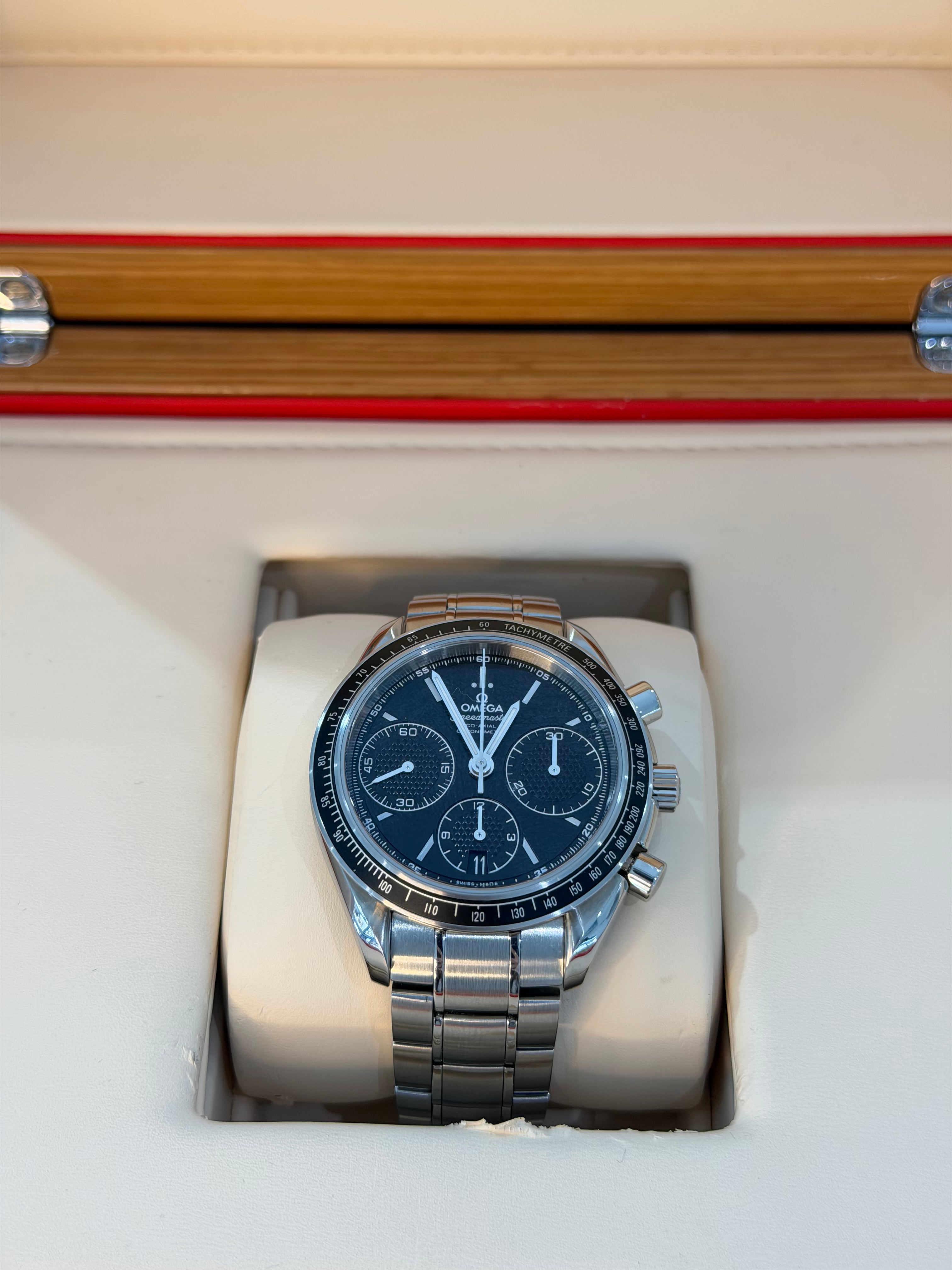 Pre-Owned Omega Speedmaster 2021