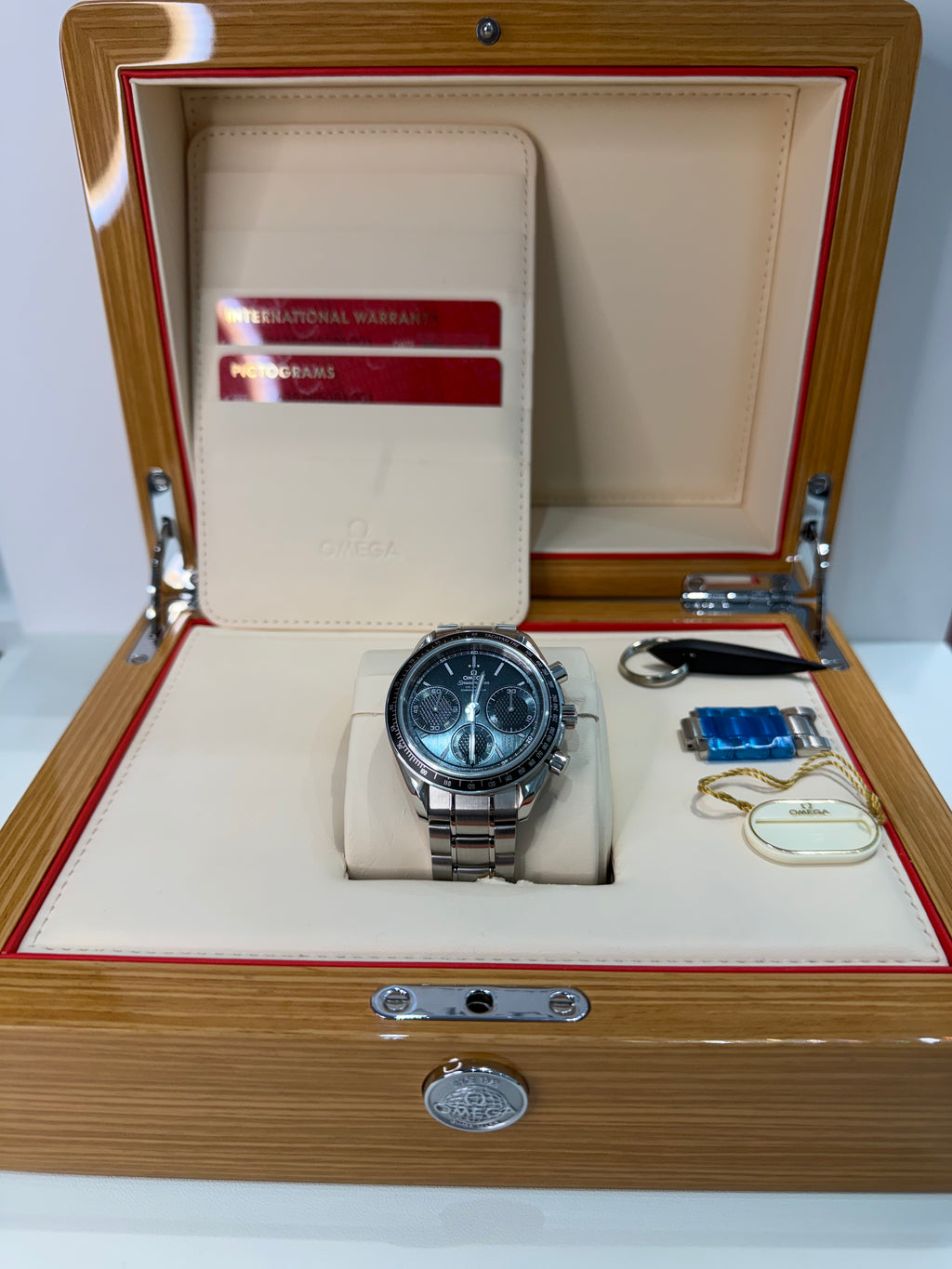 Pre-Owned Omega Speedmaster 2021