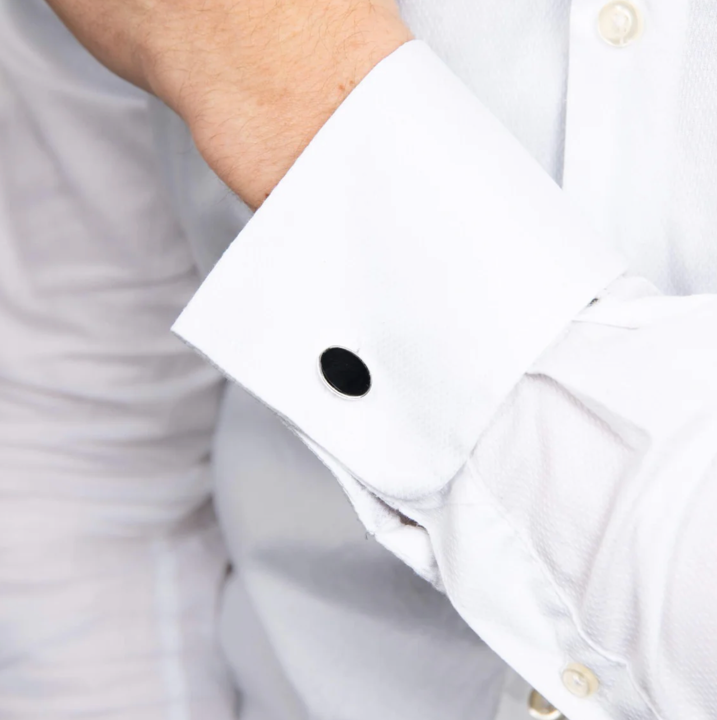 Oval Cufflinks with Onyx