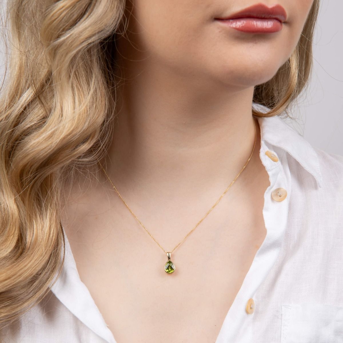 9ct Gold Peridot Pendant
