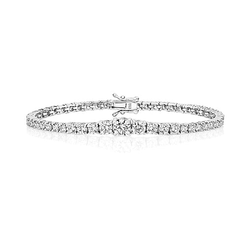 Graduated round stone claw set Tennis bracelet