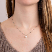 Load image into Gallery viewer, Silver Trace Chain Necklace With Shell Pearl
