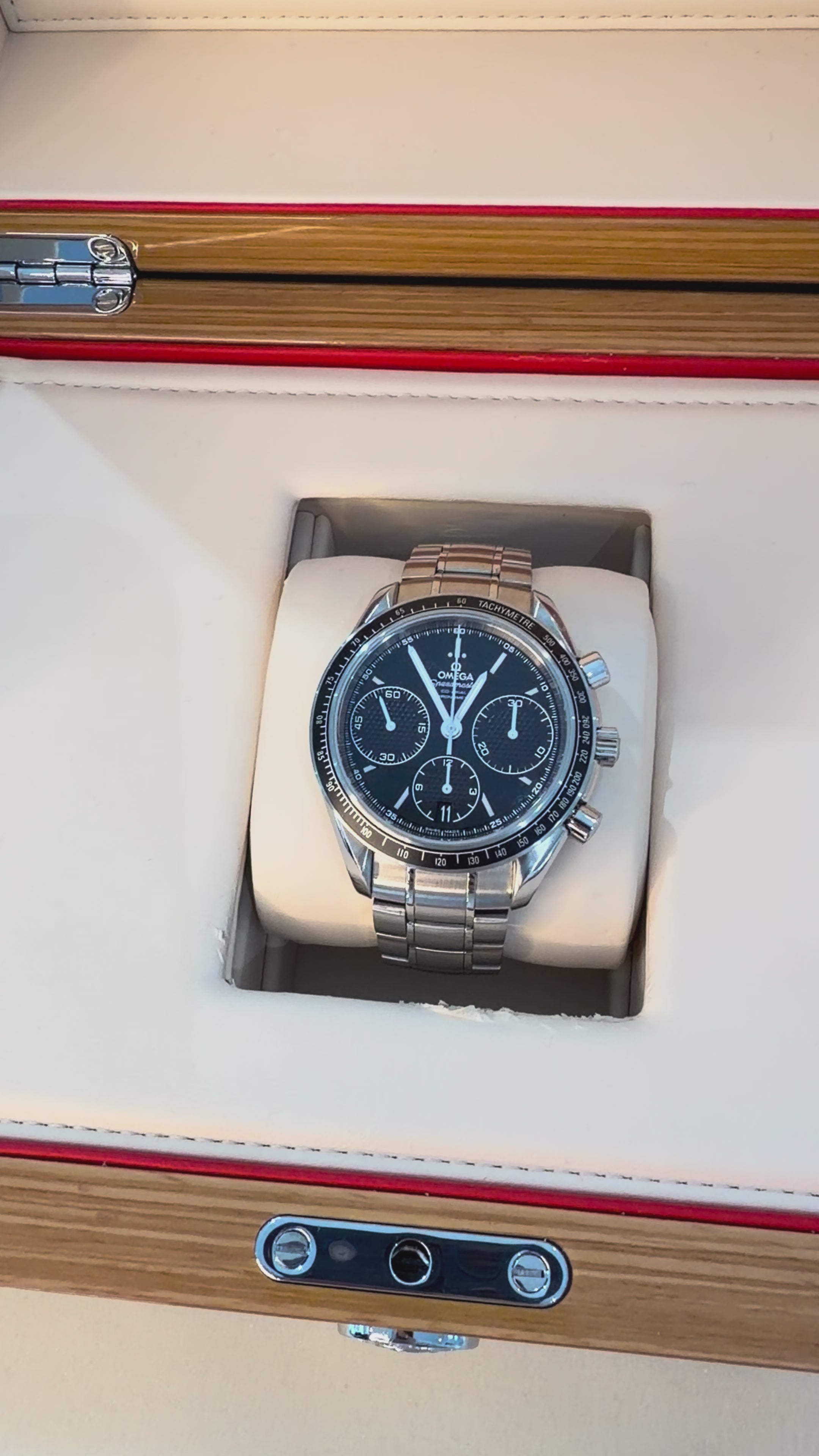 Pre-Owned Omega Speedmaster 2021