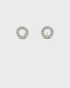 Small circle thread & grain set silhouette studs