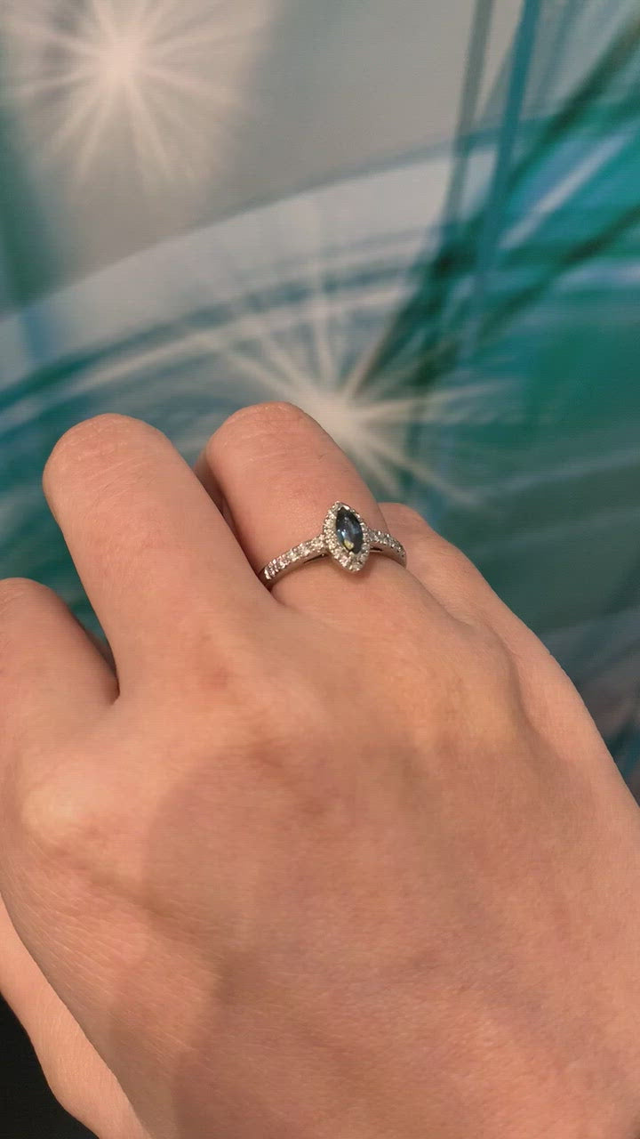 18ct White Gold Diamond and Sapphire Marquise ring