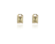 Load image into Gallery viewer, Cairtir Gold Clip-on Earrings
