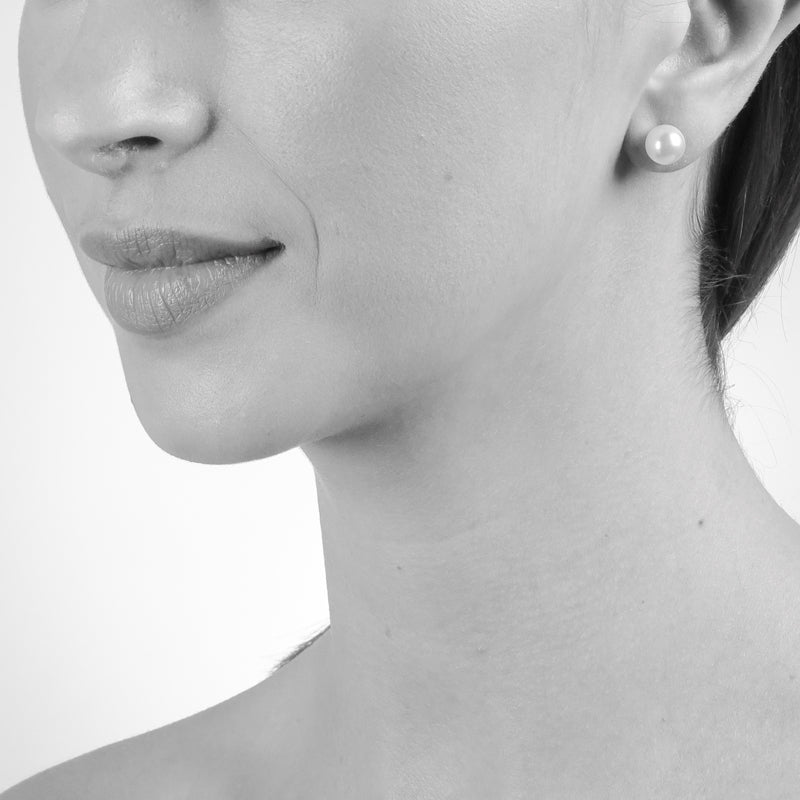 Mac Gold Pearl White Earrings