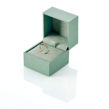 Load image into Gallery viewer, Silver Multi Daisy Ring
