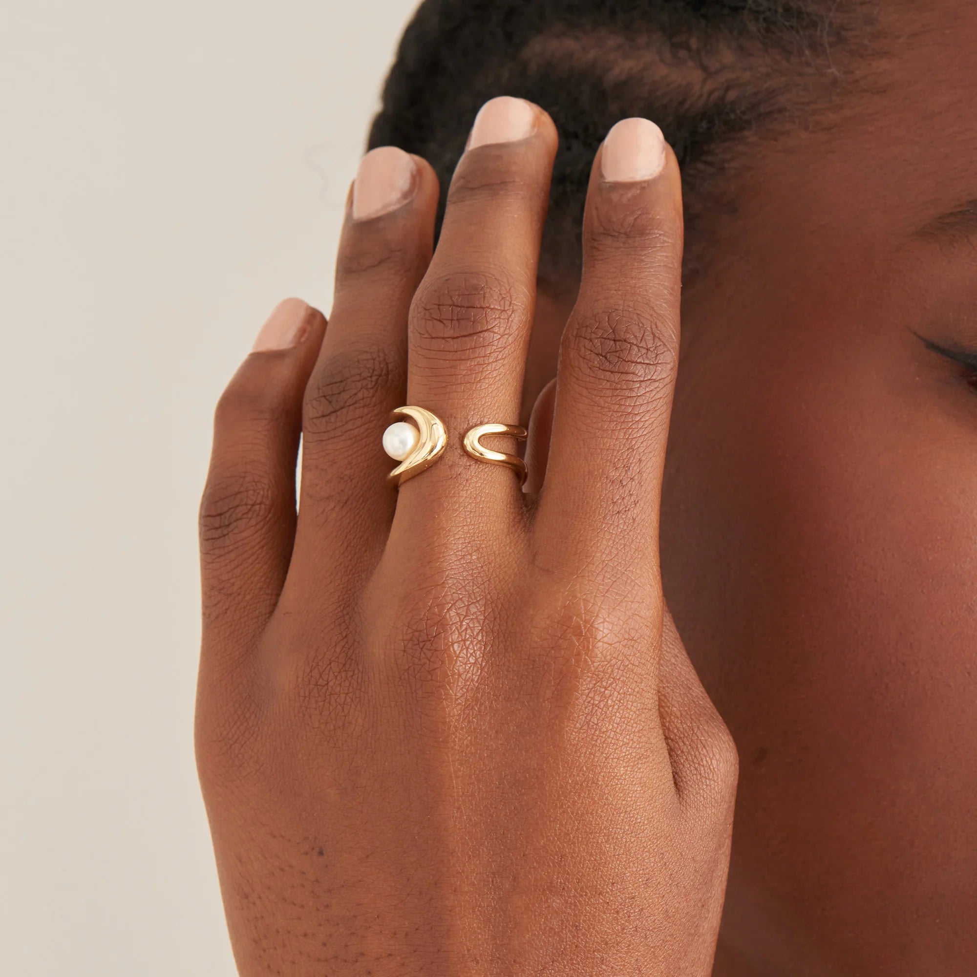 Gold Pearl Sculpted Adjustable Ring R043-02G