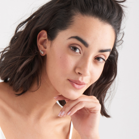 Silver Glow Bar Studs E018-04H