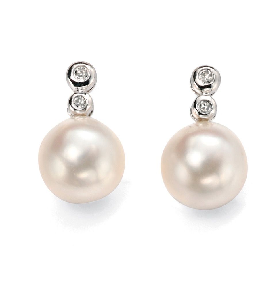 9ct White Gold Freshwater Pearl & Diamond Drop Earrings