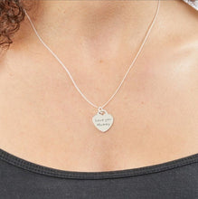 Load image into Gallery viewer, Engravable Heart Pendant P4830
