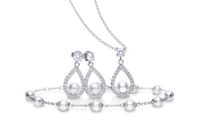 Load image into Gallery viewer, Pearl Open Teardrop Necklace P4620
