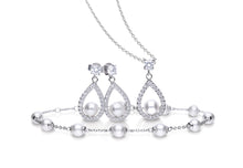 Load image into Gallery viewer, Pearl Open Teardrop Earrings E5597
